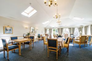 RESIDENTS LOUNGE- click for photo gallery